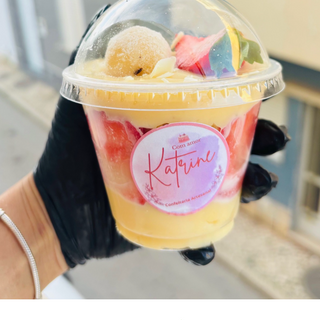 Bolo de Pote Ninho com Morango 