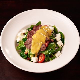 Salată Caru cu bere