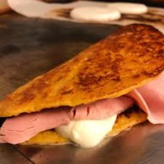 Cachapa Con Queso Y Jamón York