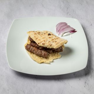 Ćevapi u somunu