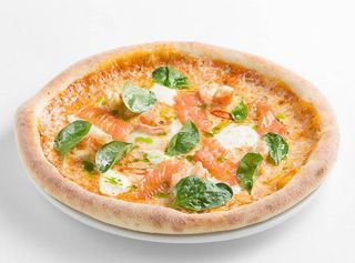 Пицца с лососем (неаполитанская)