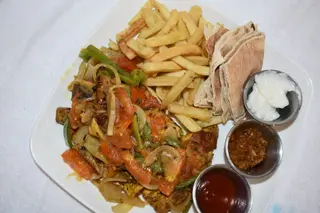 1 Poulet Braisé + Frites