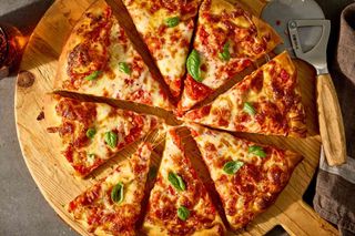 5. Pizza Mozzarella Grande 41Cm