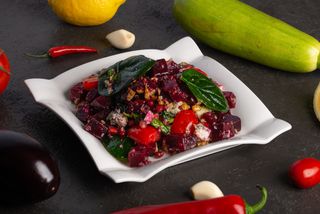 Свекольный салат с (200 гр.)