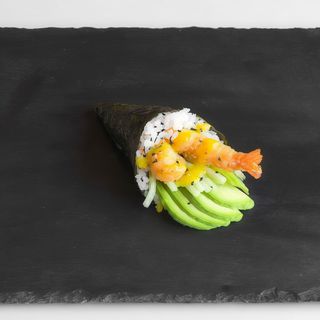 45. Shrimp Tempura Temaki (1 Pza.)