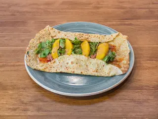Pato Confitado Rucula mango Swe¡et Chili
