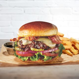 FRIDAYS SIGNATURE WHISKEY-GLAZE BURGER