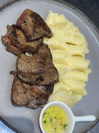 Teleća jetrica + restani krumpir