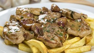 Solomillo A La Pimienta Con Patatas