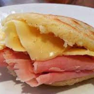 Arepa De Jamón Y Queso (1 Ud.)