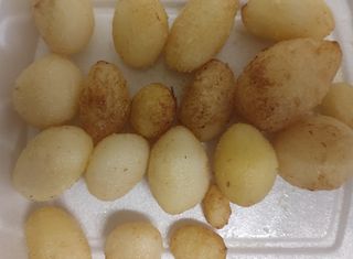 Cartofi copti cu usturoi