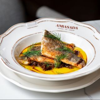 Філе сібаса з карамелізованим фенхелем в цитросовому соусі 