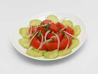 კიტრი-პომიდვრის სალათი