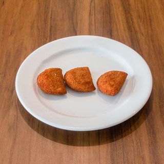 F1 Rissóis de Carne (miniatura)