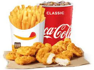 6 PZ NUGGETS ,PIADINA KEBAB,PATATE FRITTE,BIBITA A SCELTA