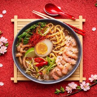 Рамен з креветками