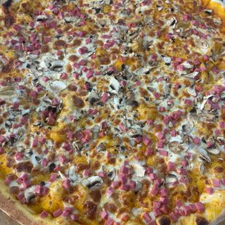 Прошуто Фунги Фамилна