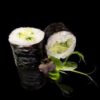 Макі з огірком (115г)