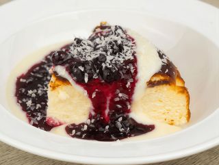 Чизкейк зі смородиною (200g)