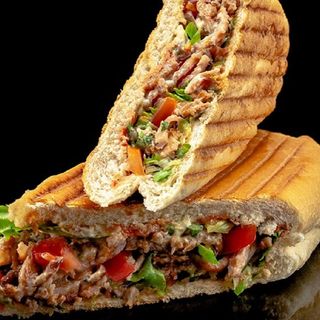 შაურმა "სუპერი" პურით