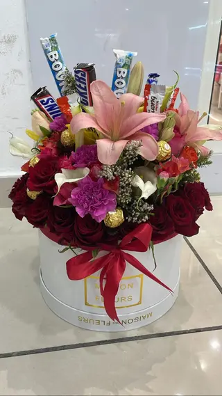 Box Des Roses Et Chocolat Spécial