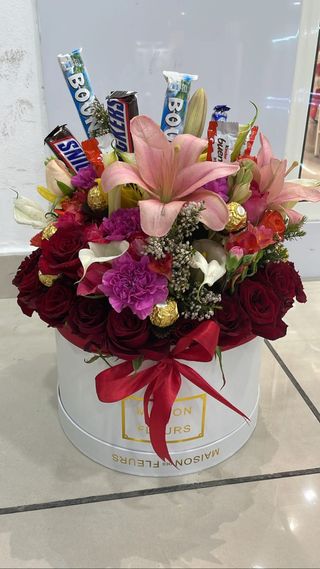 Box Des Roses Et Chocolat Spécial