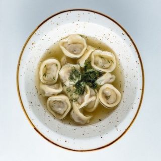 Пельмени домашние с бульоном (400 г)