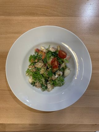 Салат з тунцем (270г)