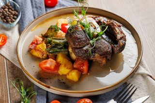 Оссобуко с овощами (350г)