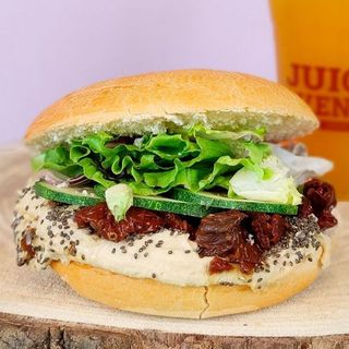 Vegan Bagel Veggie  Hummus