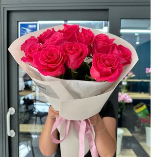 11 малинових троянд "Pink Floyd"