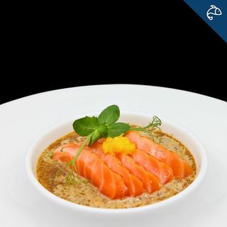 Tataki salmon