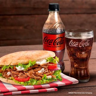 Menù ghiros pollo + Coca-Cola Zero Bottiglia 450ml