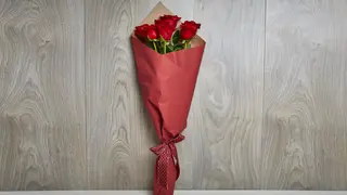 Buket sa sedam ruža