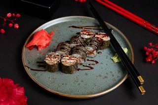 Маки с копченым угрем/ Maki cu țipar afumat