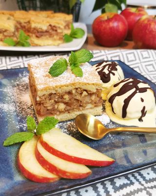 Szarlotka  na ciepło 180g