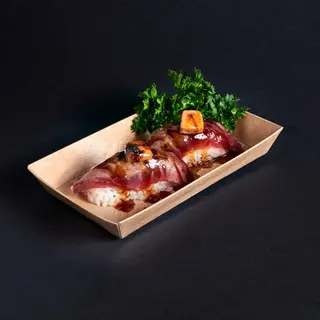 Nigiri Atún Flameado con Foie