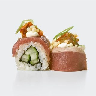 Roll maguro tataki kimchee  8p
