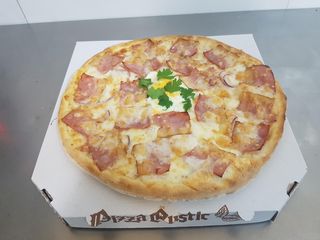 Pizza Haiduceasca mare