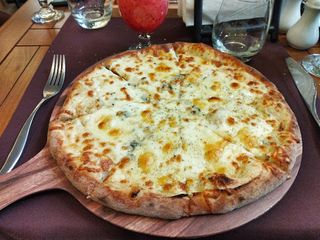 Pizza Quatro Fromaggi
