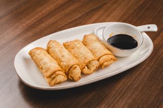 12. Proljećne rolnice sa mesom, povrćem i pečurkama 200gr