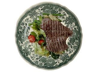 ЗЕЛЕНИЙ САЛАТ З ТЕЛЯТИНОЮ ГРИЛЬ (220g)