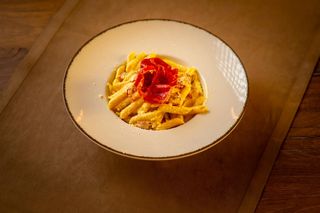 Penne Crudo e Zafferano