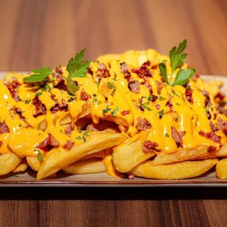 Patatas bacon cheese fries