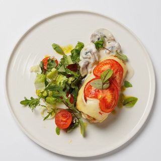 Piept de pui Valdostana