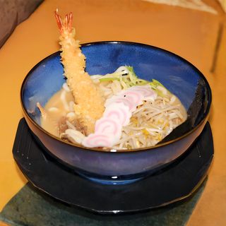 Ebi supu udon ramen