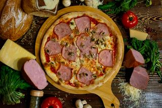 Pizza Prosciutto fungi M