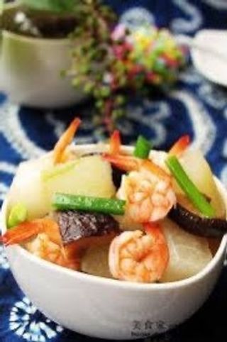 48. Gamberi con funghi e bamboo