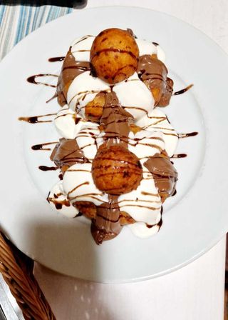 Papanaşi cu ciocolată