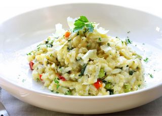 Risotto cu dovlecei și ardei gras